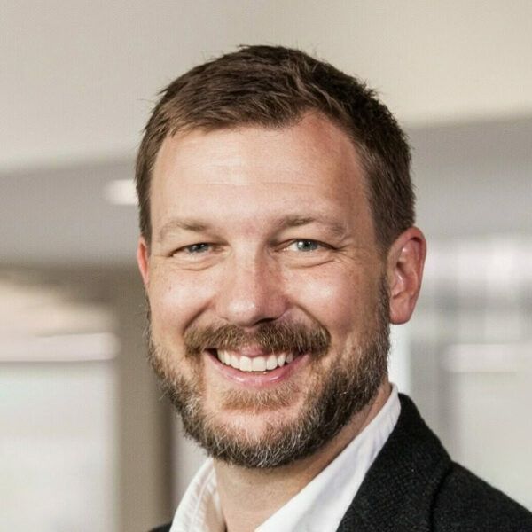 Philip Stelter_headshot